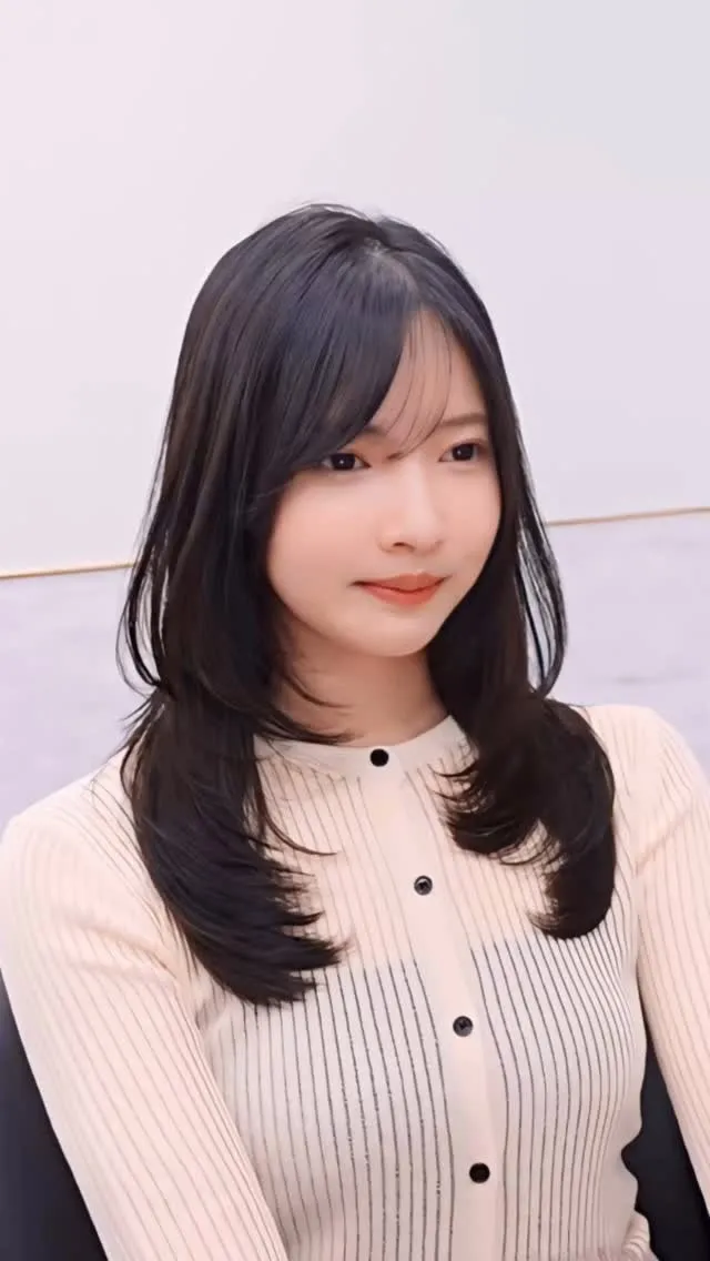 ハッシュカットの高めレイヤースタイル✨